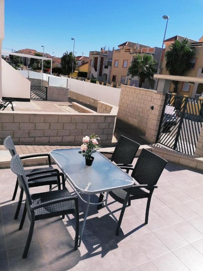 Bright Bungalow Oasis Beach La Zenia Ориуэла Экстерьер фото
